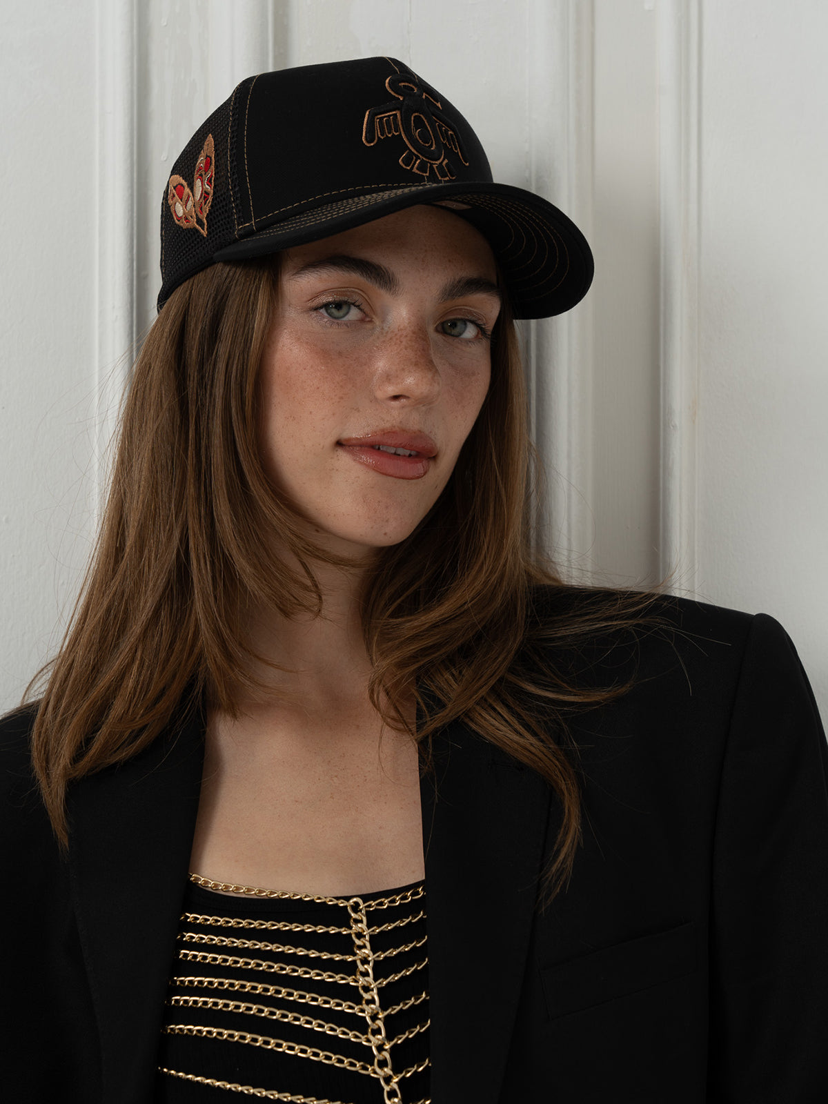Baseball Cap - Curved Visor - Symbols Collection - Red Indian - Siyah/Altın