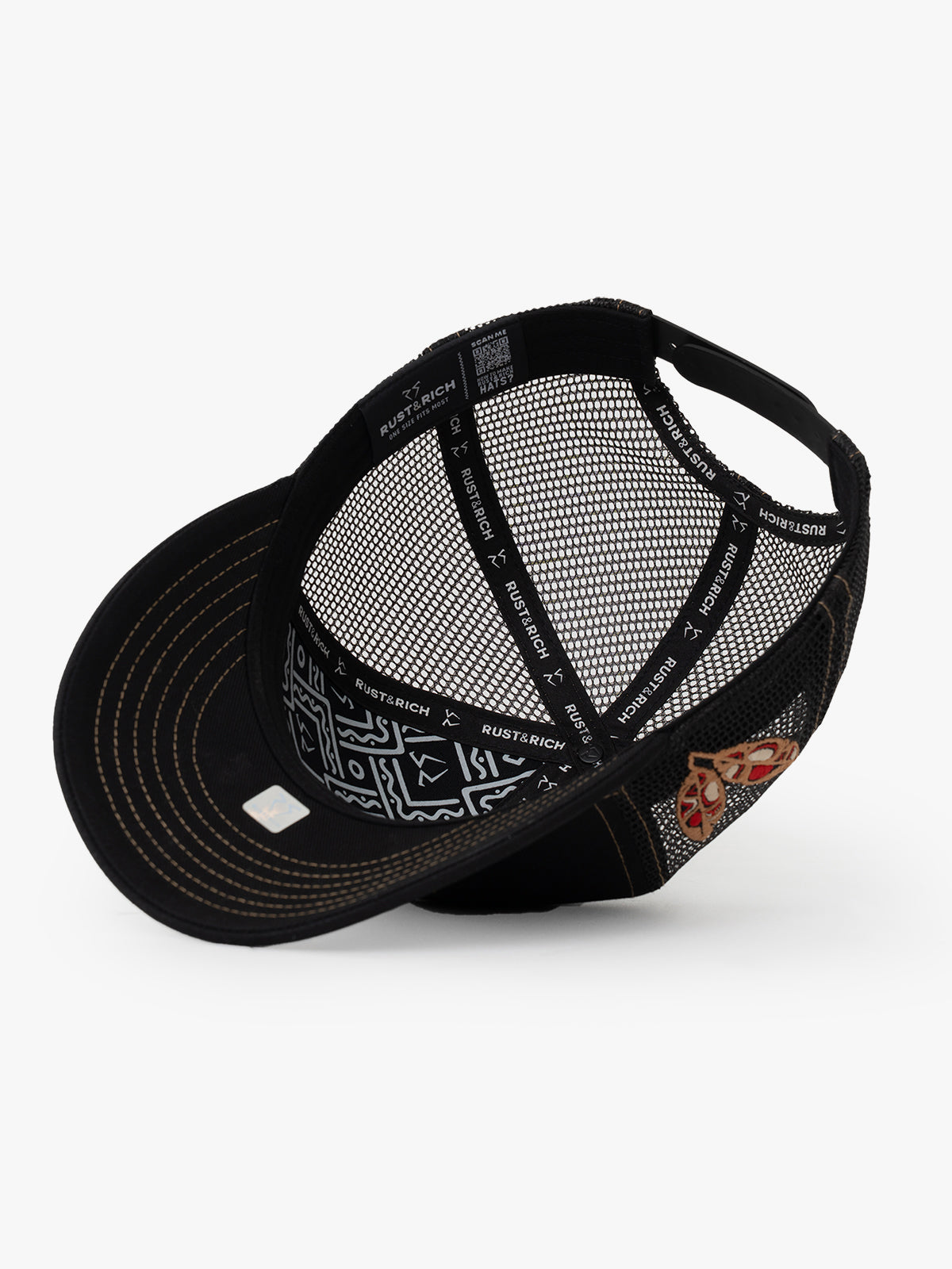 Baseball Cap - Curved Visor - Symbols Collection - Red Indian - Siyah/Altın