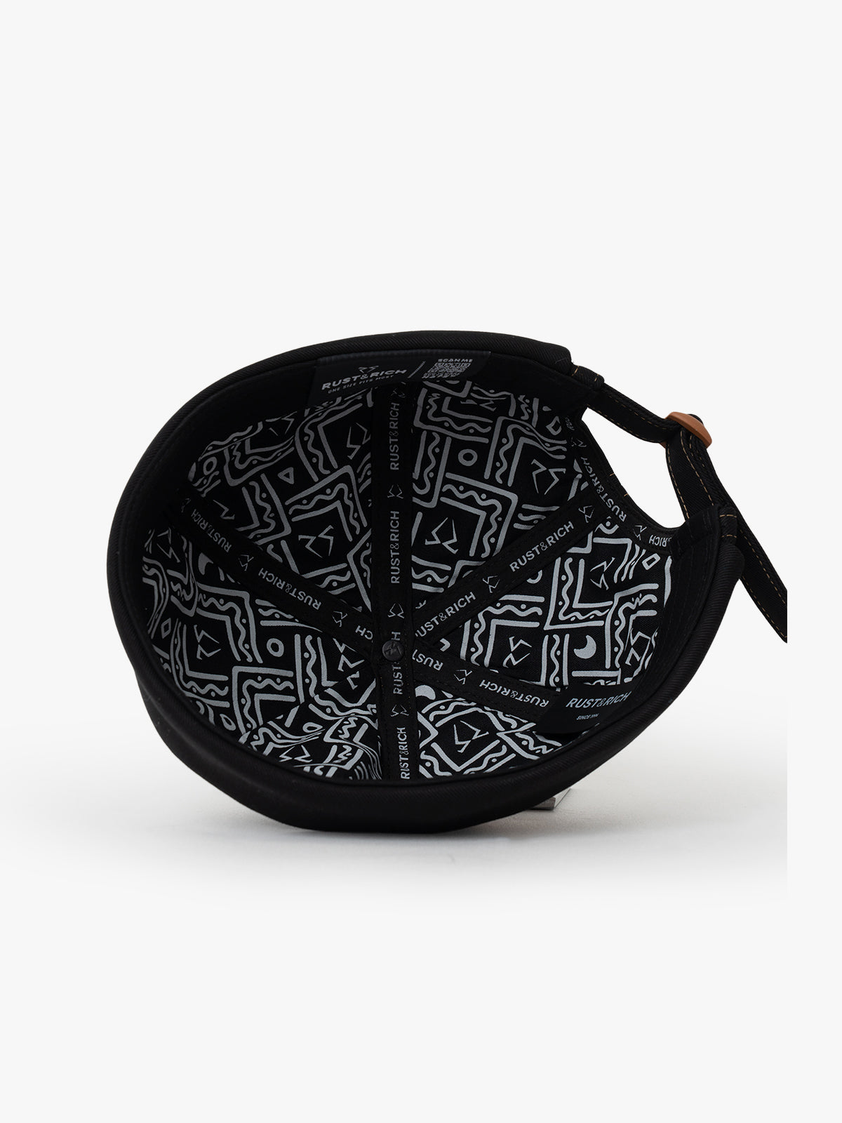 Docker Hat - Symbols Collection - Red Indian - Siyah/Altın